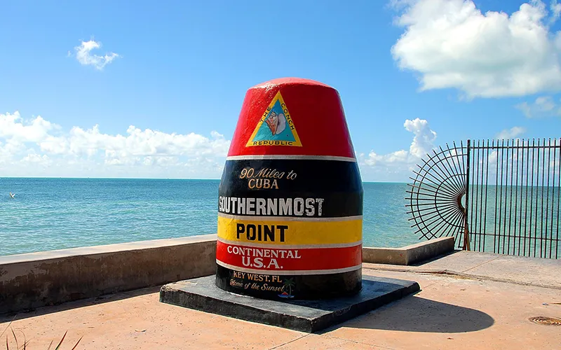 Florida Keys travel scene with bright water and shoreline.
