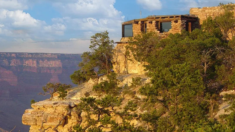 Yavapai Point & Geology Museum