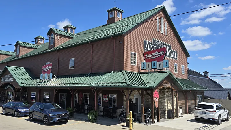 Downtown Diner Of Berlin