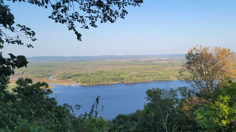 Great River Bluffs State Park East Overlook