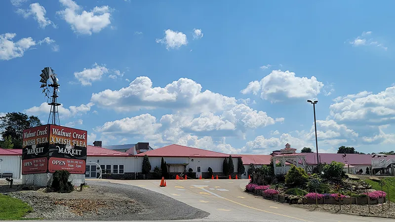 Holmes County Amish Flea Market Walnut Creek Ohio