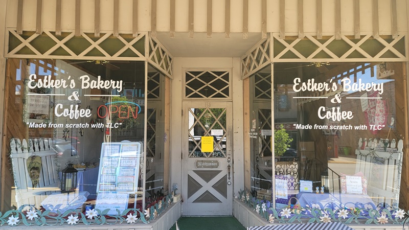 Esther's Home Bakery & Cafe