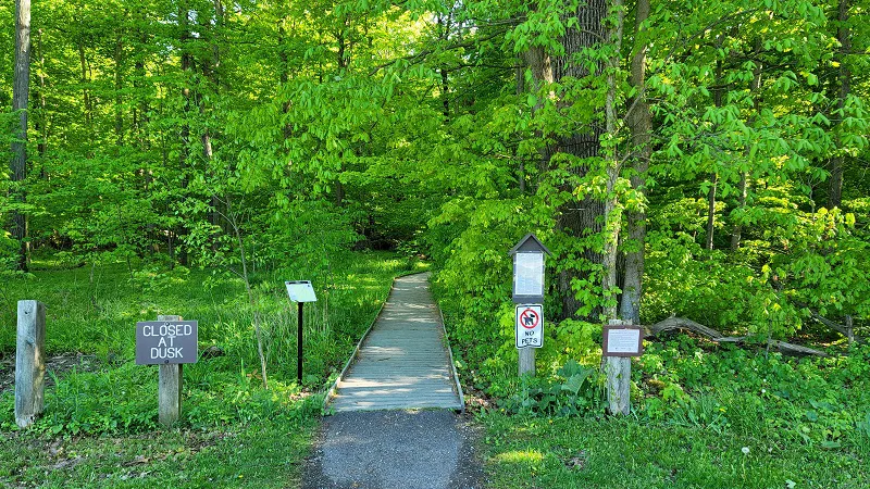 Johnson Woods main trailhead